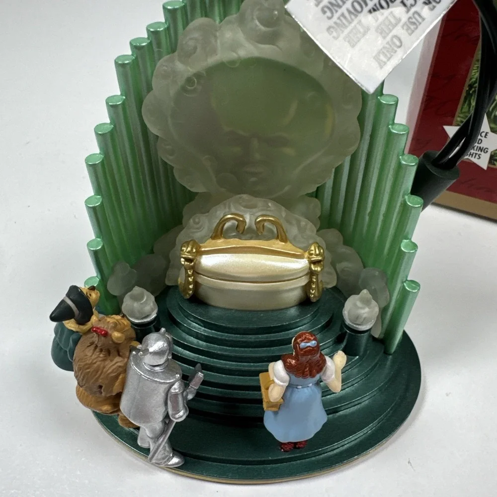 Hallmark Keepsake Ornament The Great Oz The Wizard of Oz 2000